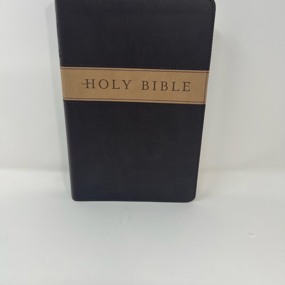 HOLY BIBLE New Living Translation Tyndale Brown Tan Trim Gift & Award Edition